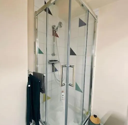 아파트 Au Centre-ville Avec Cour *