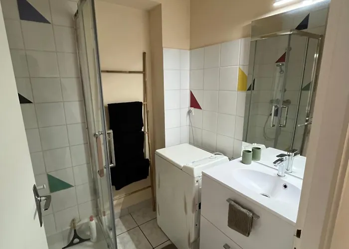 아파트 Au Centre-ville Avec Cour 랑그르